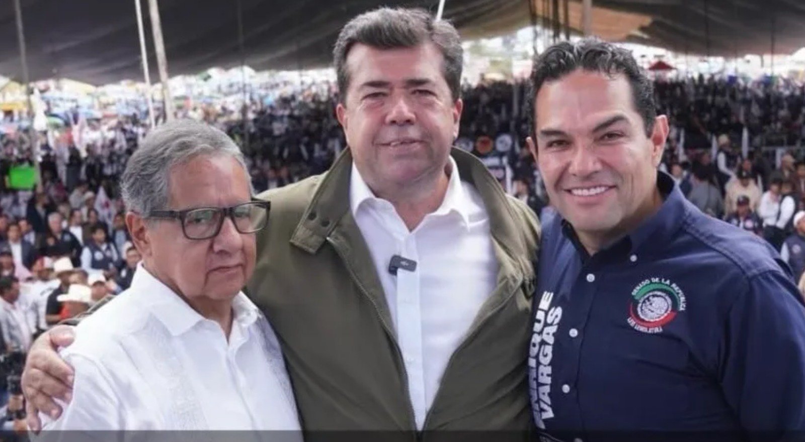 "Eso está muy extraño": Sheinbaum advierte sanciones para Pedro Haces e Higinio Martínez por reuniones con la oposición.